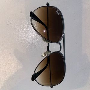 Ray-Ban Aviator Sunglasses